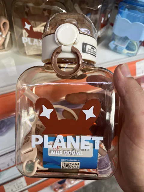 Bodega plástica para agua · foto 1