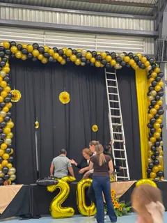Miniatura 2 de ✨🎓 PAQUETE DE DECORACIÓN PARA GRADUACIÓN 🎓✨